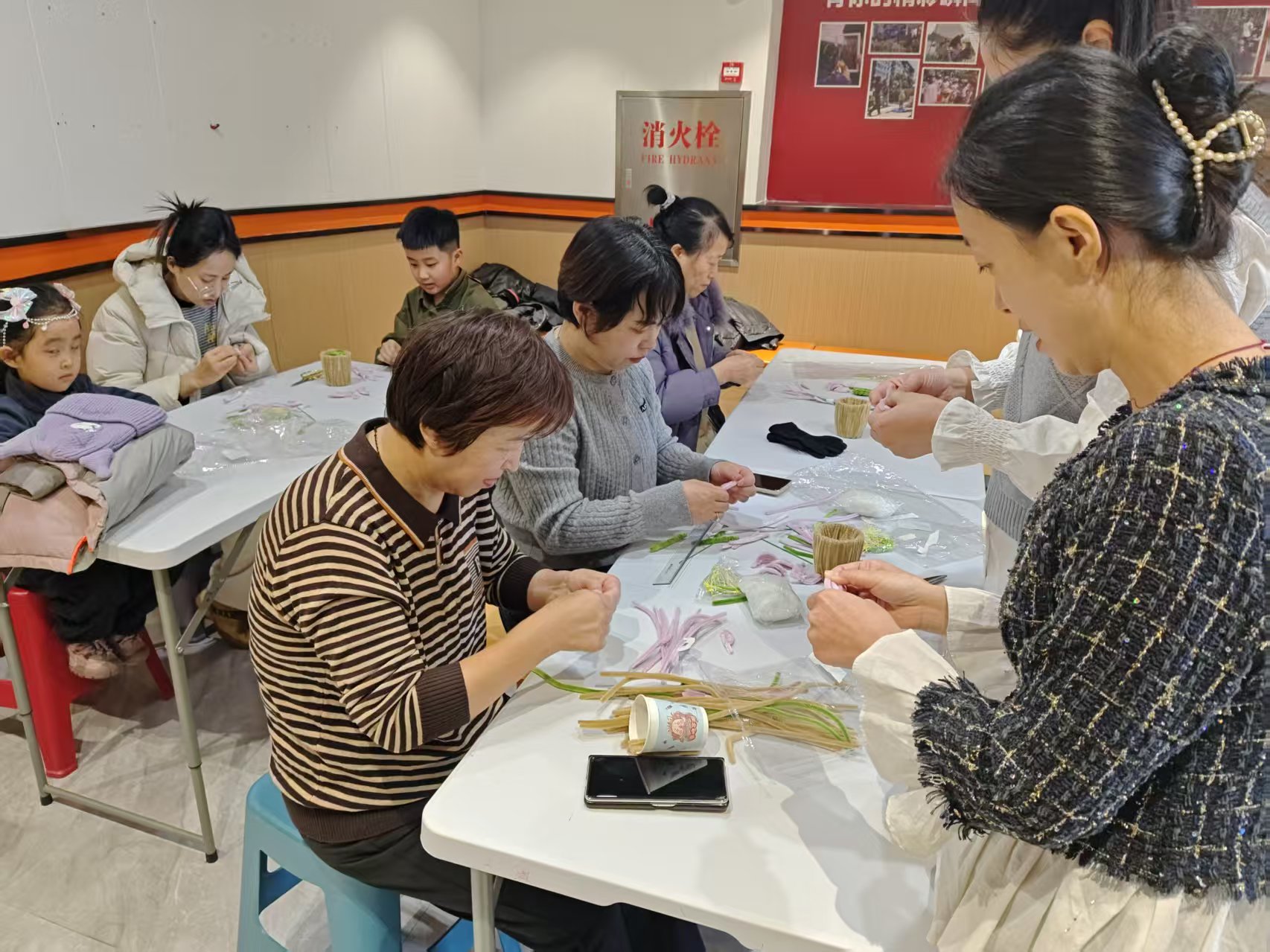 佳木斯物业举办手作雅集(图2)