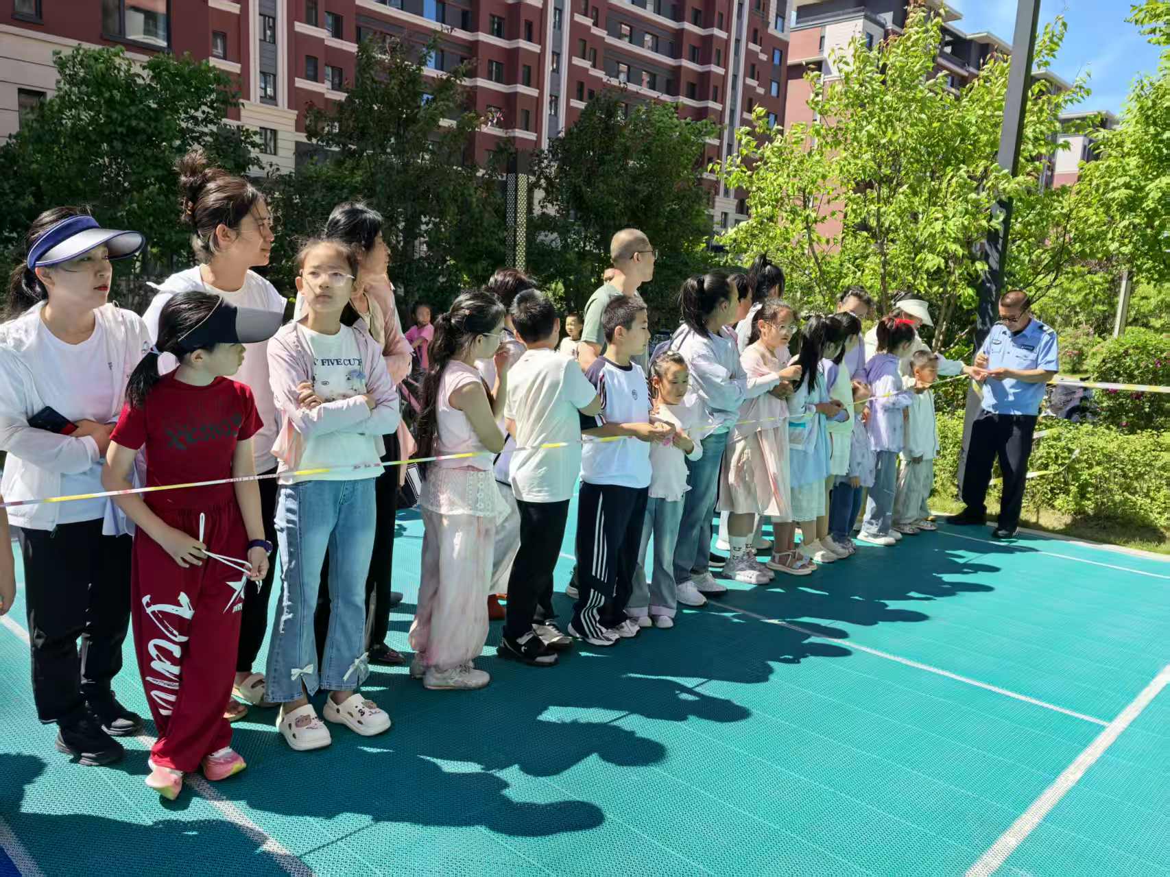 幸福里物业举办周末趣味游戏会(图4)